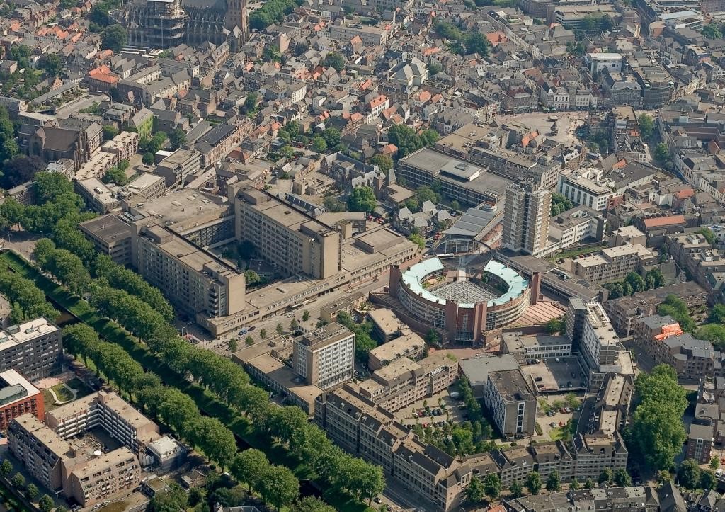 JEROEN BOSCH ZIEKENHUIS TE `S-HERTOGENBOSCH